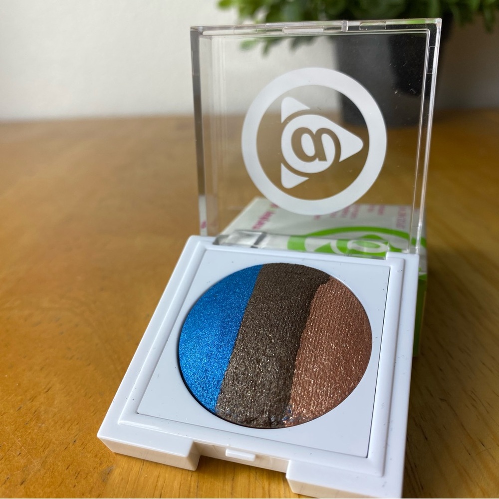 Baked Eye Trio blue brown tan